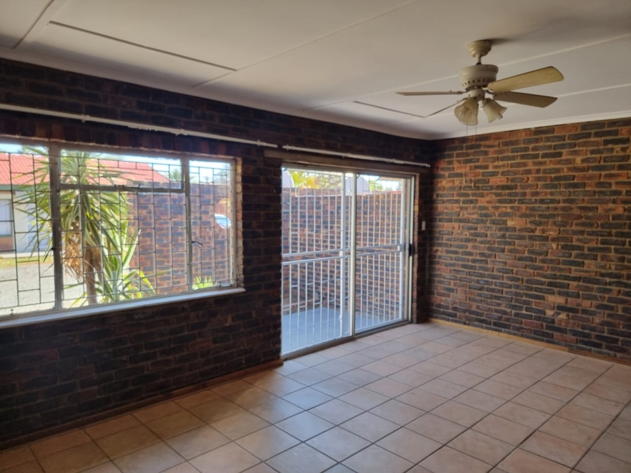To Let 2 Bedroom Property for Rent in Kuruman Northern Cape